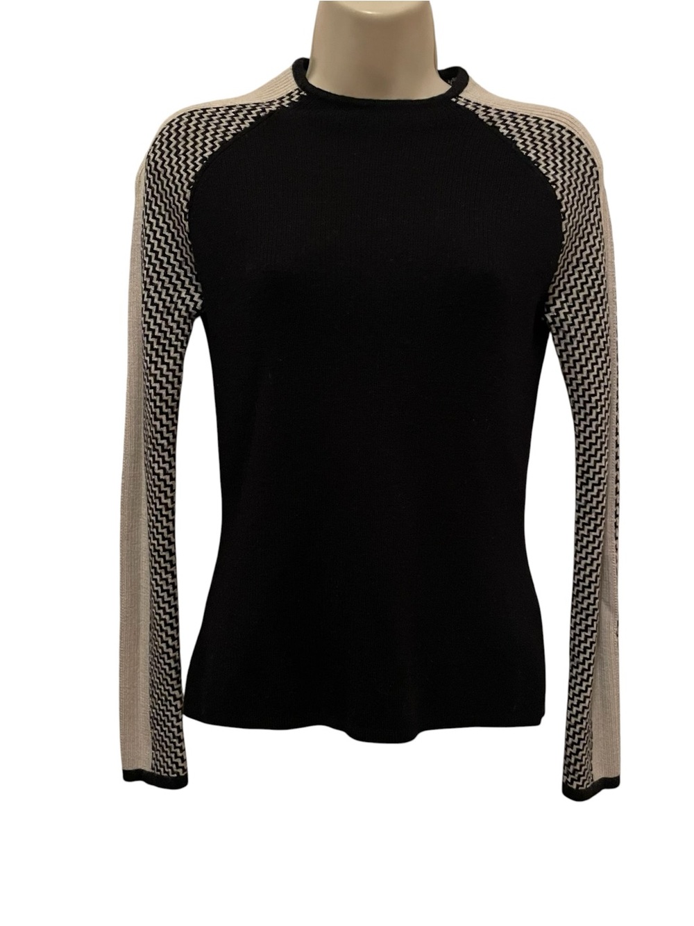 Smartwool Women's Black and Ivory Sweater Size Small Merino wool blend